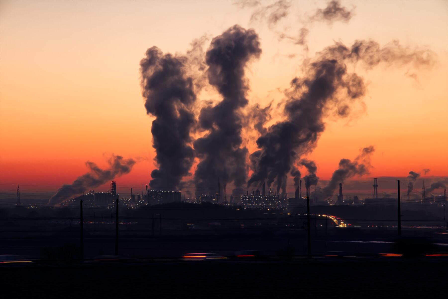 HSBC svela nuovi obiettivi di riduzione delle emissioni finanziate per settori inquinanti