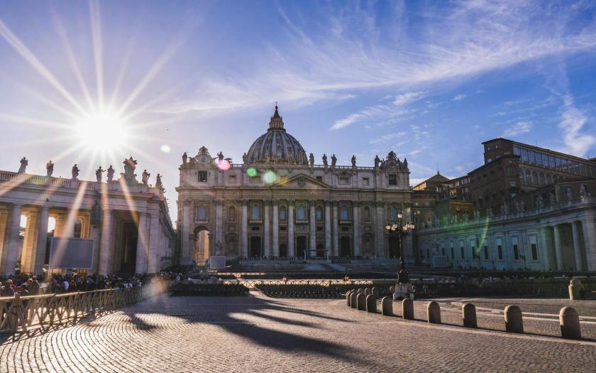 San Pietro Vaticano Roma Deloitte side globali | ESG News