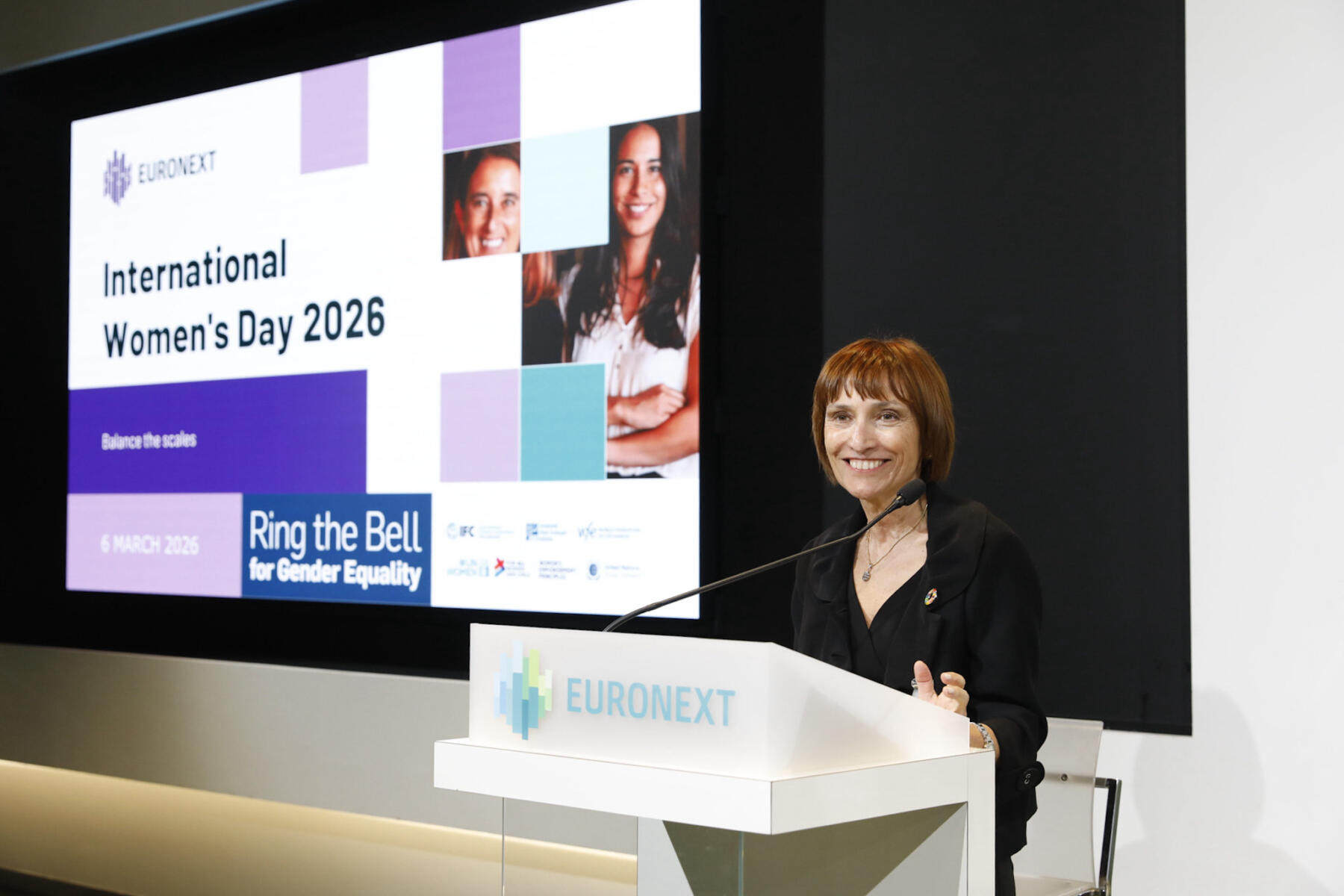 Daniela Bernacchi_Ring The Bell