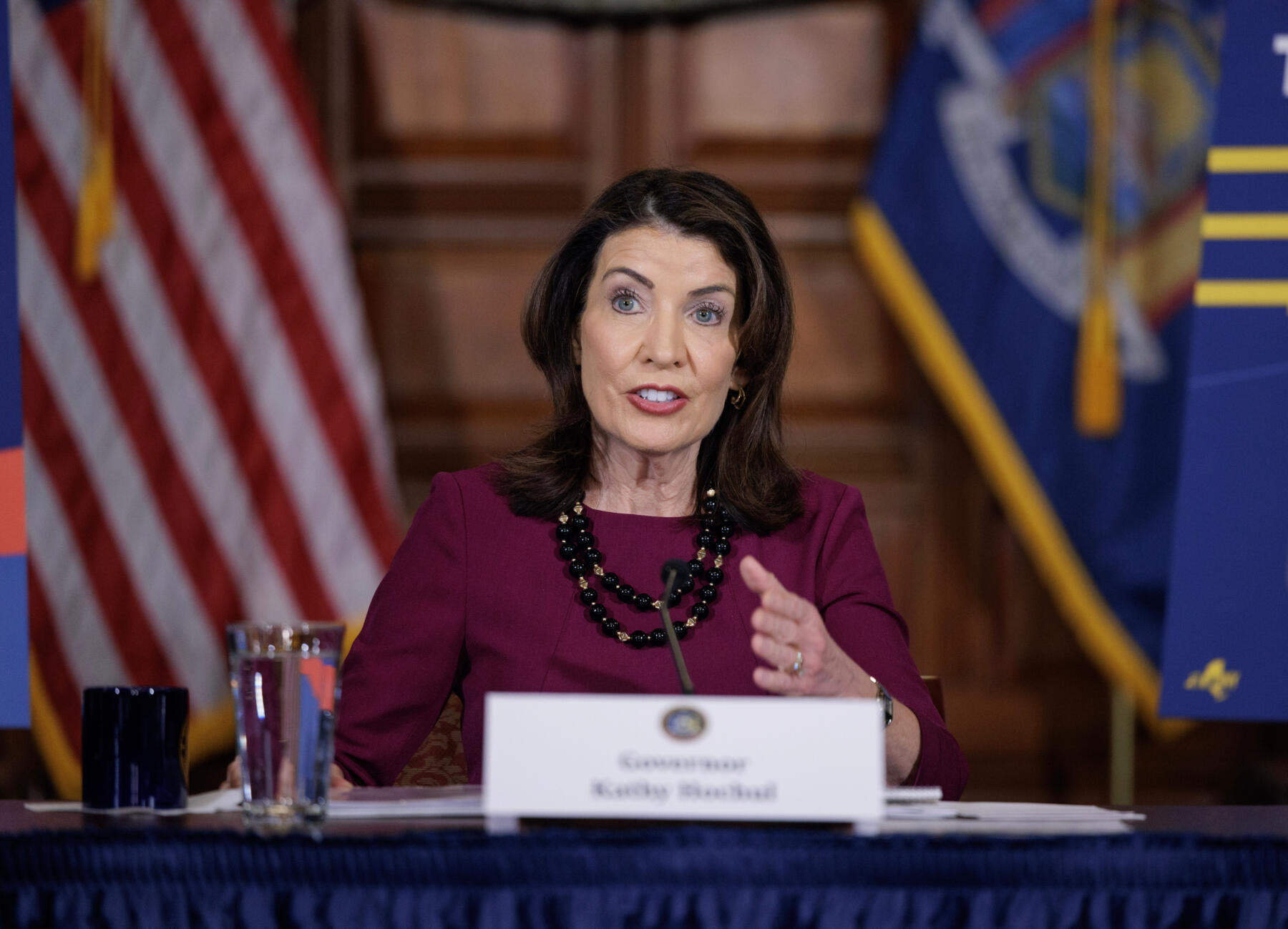 New York governatrice clima