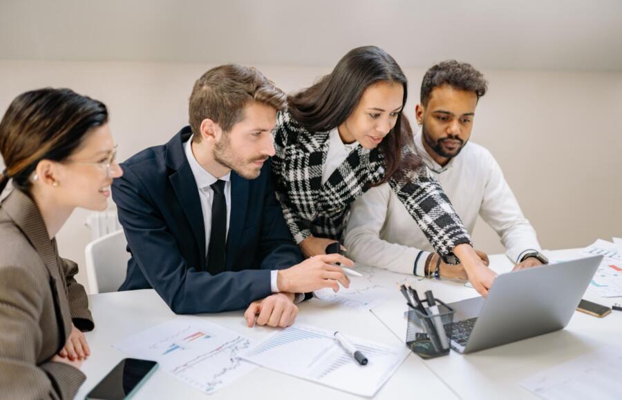 Unicredit Social Change Manager | ESG News